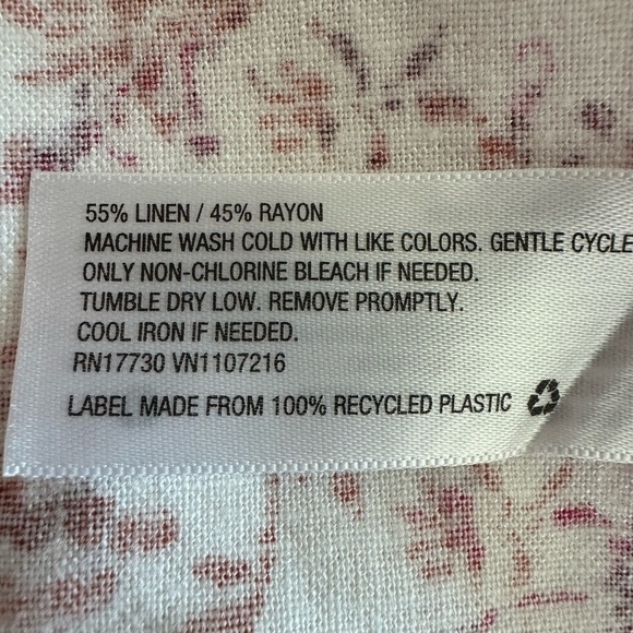 Isabel Maternity by Ingrid & Isabel Red and White Flutter Sleeve Sundress (745) - Picture 14 of 14